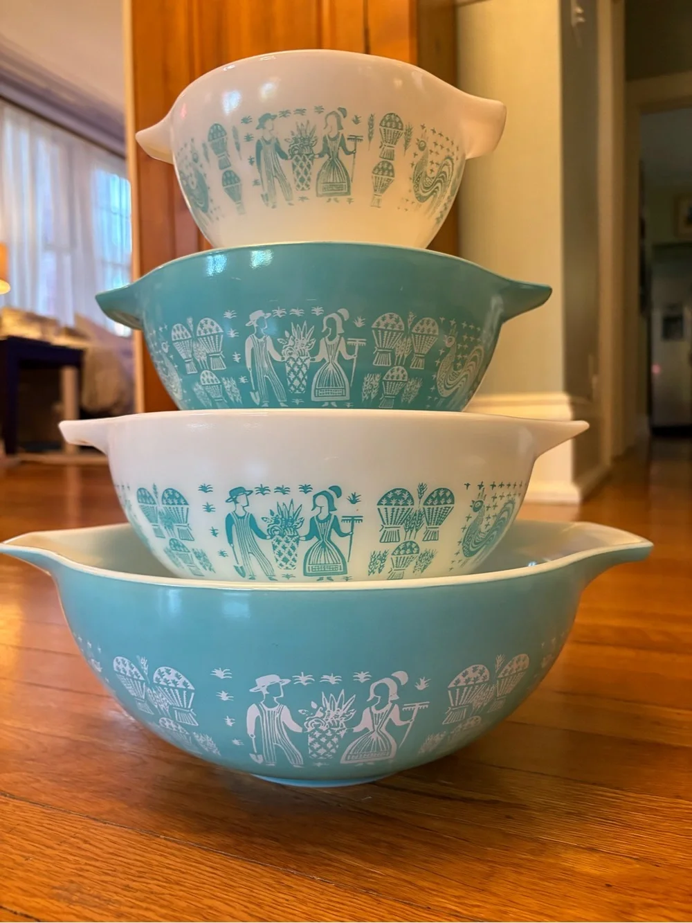 1950s PYREX Amish BUTTERPRINT Cinderella Mixing Bowls 4 piece SET
